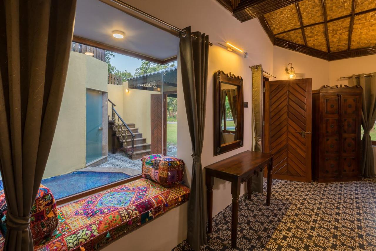 Sterling Padam Pench Hotell Khawāsa Exteriör bild