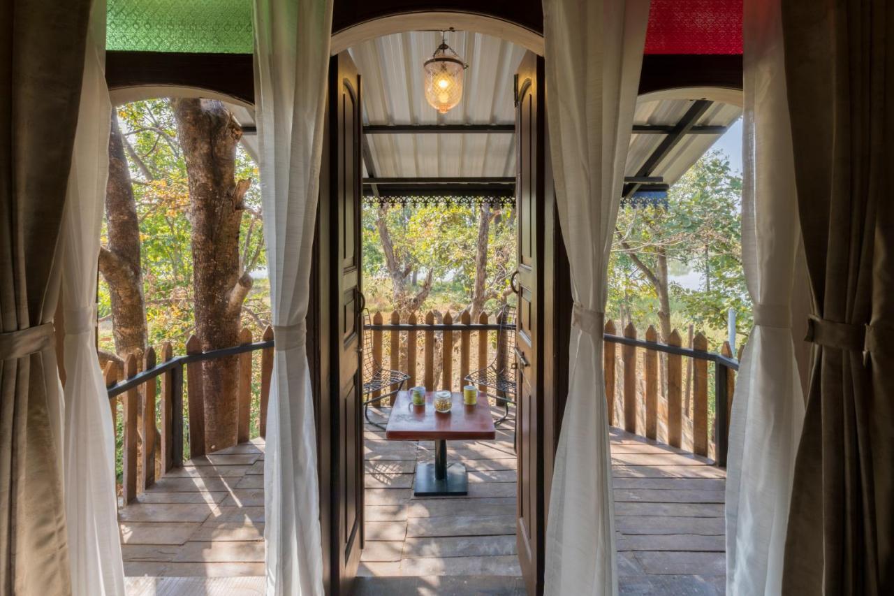 Sterling Padam Pench Hotell Khawāsa Exteriör bild